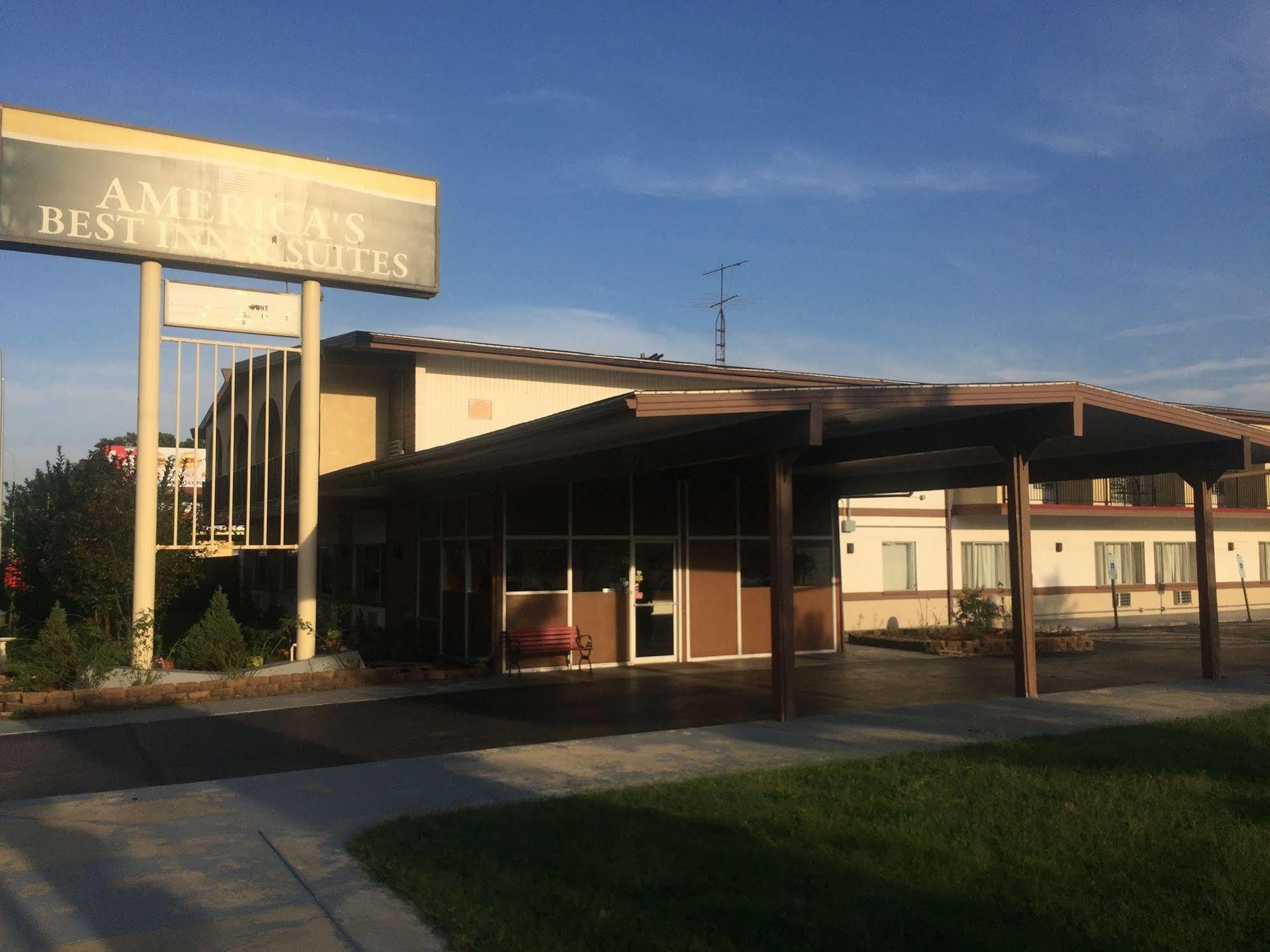 Americas Best Inn & Suites Urbana Exterior foto